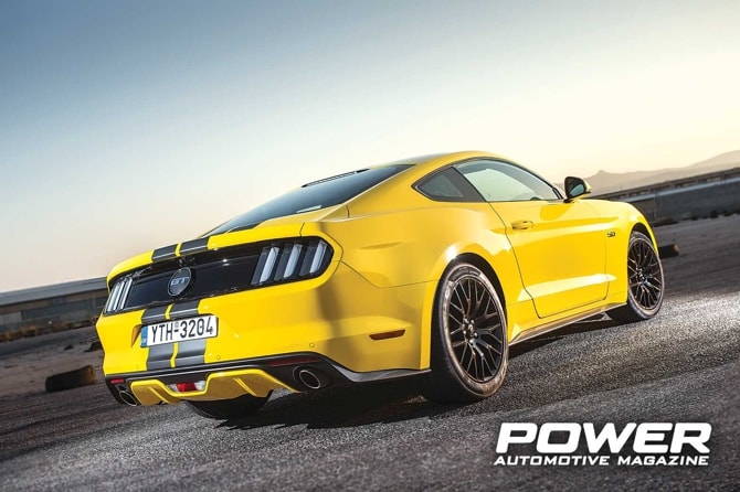 Ford Mustang Fastback GT 5.0L V8 421PS